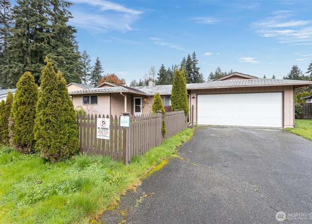Property at 2704 Forest Park Ct N, Puyallup, WA 98374, 3 beds, 1 bath