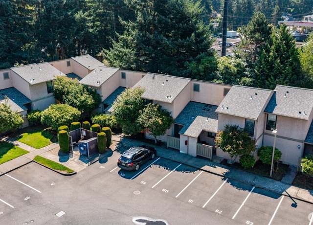 Property at 10045 NE 138th Pl Unit E5, Kirkland, WA 98034, 2 beds, 1.5 baths
