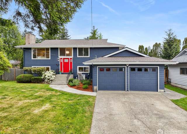 Property at 3718 S 268th St, Kent, WA 98032, 5 beds, 3.5 baths