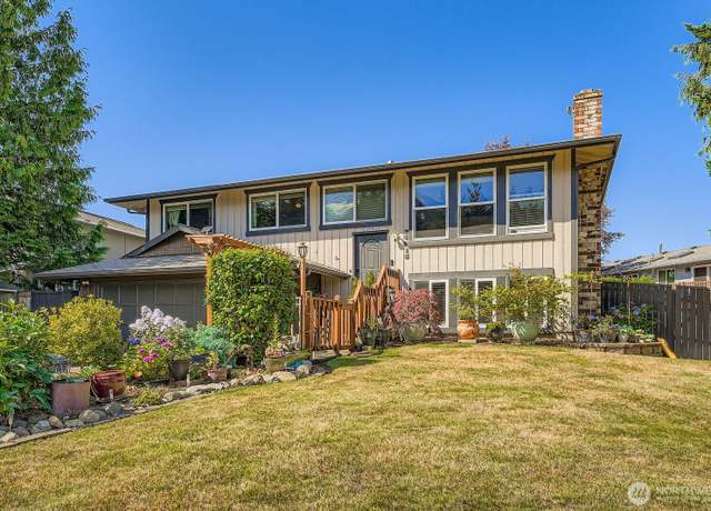 Property at 30215 54th Ave S, Auburn, WA 98001, 4 beds, 2.5 baths