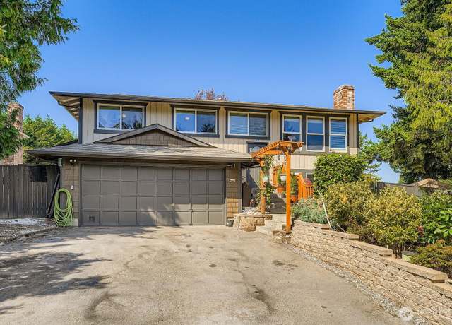 Property at 30215 54th Ave S, Auburn, WA 98001, 4 beds, 2.5 baths