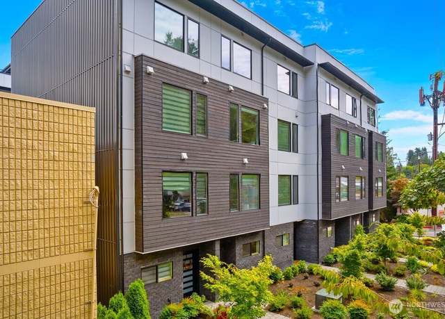 Property at 17338 Bothell Way NE Unit E, Bothell, WA 98011, 4 beds, 3 baths