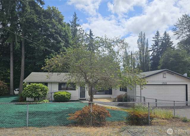 Property at 1908 206th St SW, Lynnwood, WA 98036, 3 beds, 1.5 baths