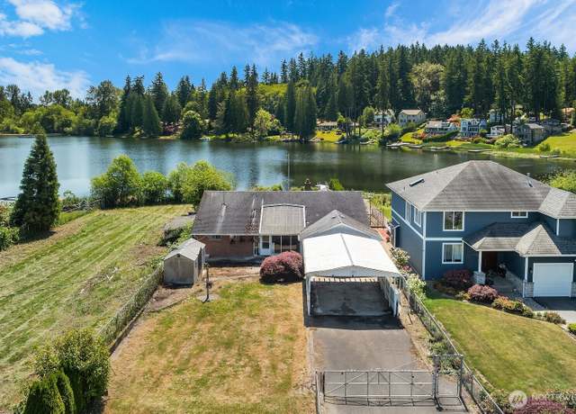 Property at 13055 SE 76th St, Newcastle, WA 98056, 3 beds, 1.5 baths