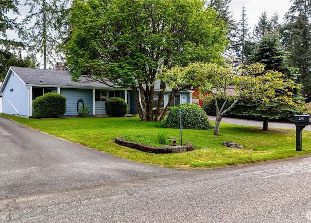 Property at 961 Robin Hood Loop, Forks, WA 98331, 3 beds, 2 baths