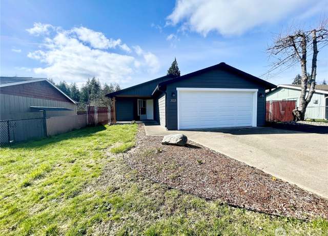 Property at 2021 Hay St, Shelton, WA 98584, 3 beds, 2 baths