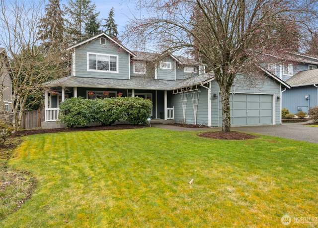 Property at 10822 211th Avenue Ct E, Bonney Lake, WA 98391, 5 beds, 4 baths