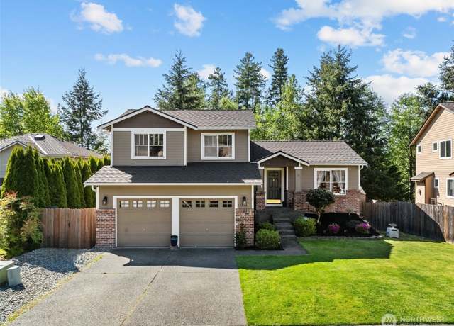 Property at 15216 55th Ave SE, Everett, WA 98208, 3 beds, 2.5 baths