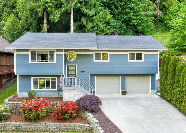 Property at 649 Summit Pl, Sedro Woolley, WA 98284, 3 beds, 3 baths
