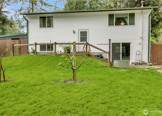Property at 32030 83rd Dr NW, Stanwood, WA 98292, 2 beds, 1 bath