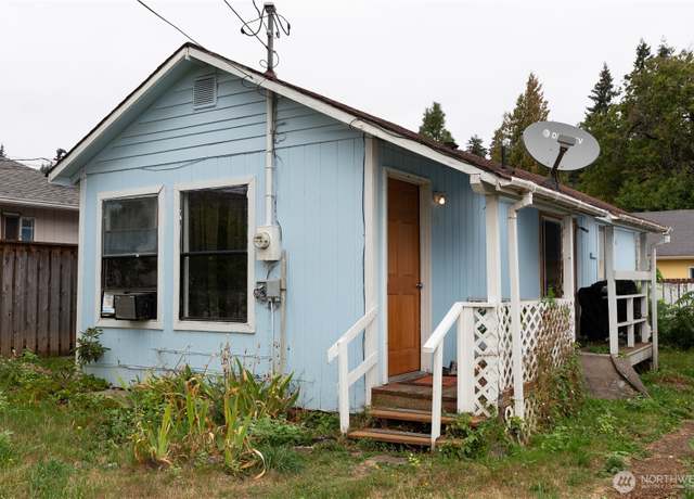 Property at 722 718 W Franklin St, Shelton, WA 98584, 3 beds, 2 baths