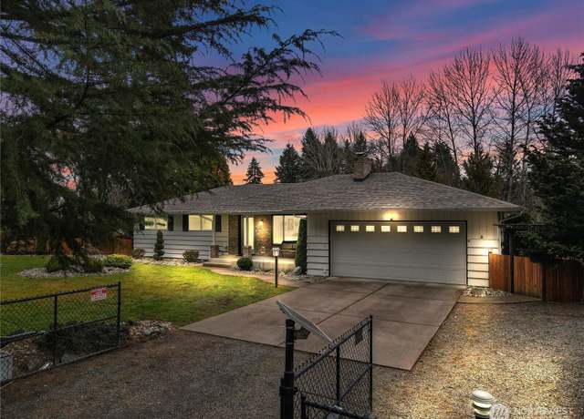 Property at 4205 7th St SW, Puyallup, WA 98373, 4 beds, 3 baths