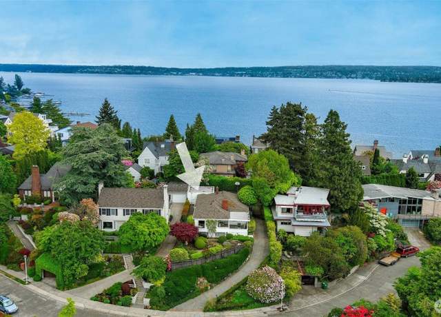 Property at 3144 W Laurelhurst Dr NE, Seattle, WA 98105, 4 beds, 2.5 baths