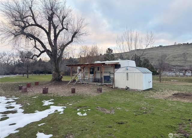 Property at 2007 Burton Ave, Okanogan, WA 98840