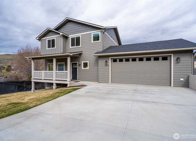 Property at 13397 State Rd, Entiat, WA 98822, 3 beds, 2.5 baths