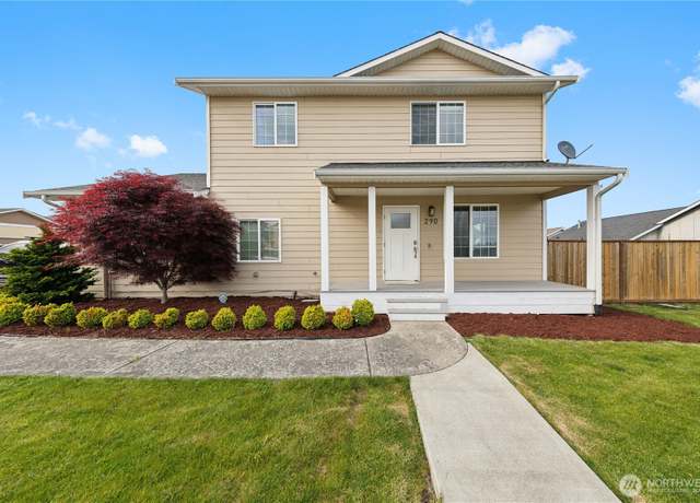 Property at 290 NE 10th Ave, Oak Harbor, WA 98277, 4 beds, 2.5 baths