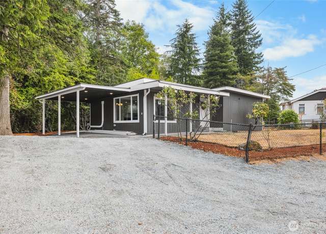 Property at 10824 4th Ave S, Seattle, WA 98168, 4 beds, 2 baths