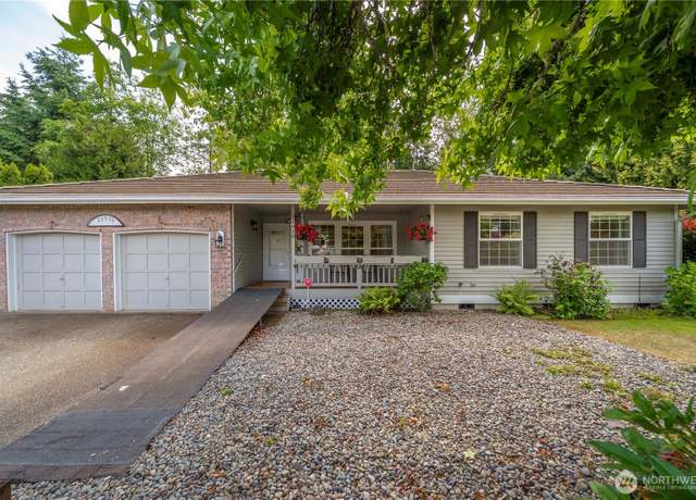Property at 11916 125th Ave E, Puyallup, WA 98374, 3 beds, 2 baths