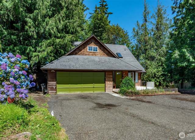 Property at 3709 NE Liverpool Dr, Bremerton, WA 98311, 3 beds, 2 baths