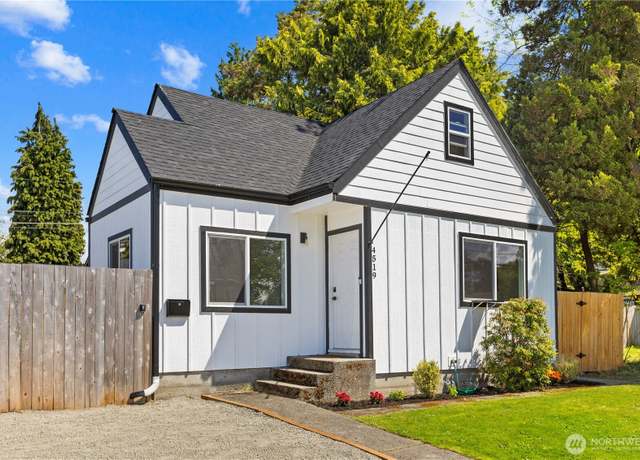Property at 4519 E E St, Tacoma, WA 98404, 4 beds, 1.5 baths