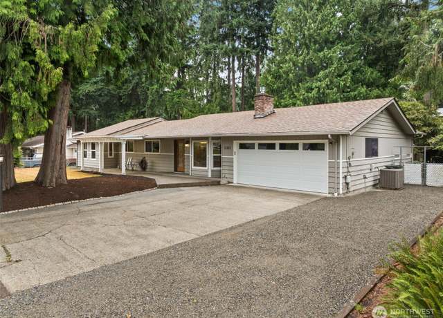 Property at 15501 98th Ave E, Puyallup, WA 98375, 3 beds, 2 baths
