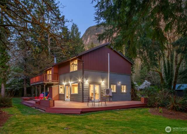 Property at 7517 Moon Valley Rd SE, North Bend, WA 98045, 3 beds, 3 baths