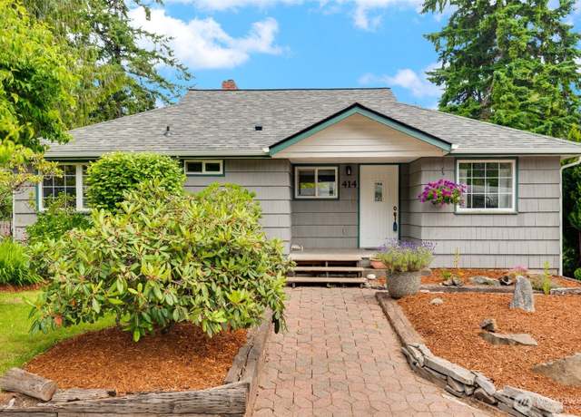 Property at 414 W Wyandotte Ave, Shelton, WA 98584, 3 beds, 2 baths
