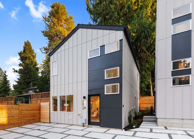 Property at 1213 NE 104th St, Seattle, WA 98125, 2 beds, 2 baths