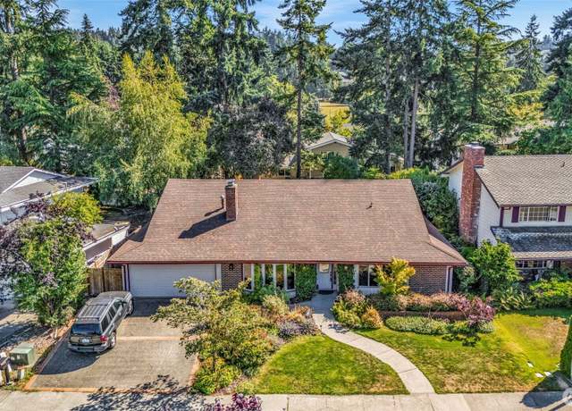 Property at 4059 SW 321st St, Federal Way, WA 98023, 4 beds, 2 baths