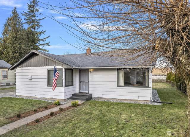 Property at 2074 Cottage Pl, Ferndale, WA 98248, 3 beds, 2 baths
