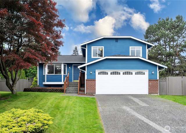 Property at 2 199th Pl SE, Bothell, WA 98012, 3 beds, 2.5 baths