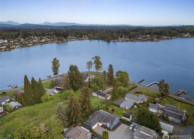 Property at 1420 Mitchell Rd, Lake Stevens, WA 98258, 4 beds, 3 baths