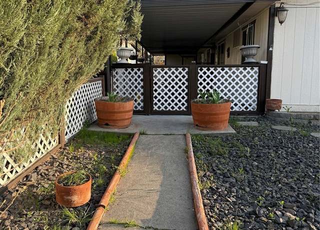 Property at 3324 W 19th Ave #168, Kennewick, WA 99338, 3 beds, 2 baths