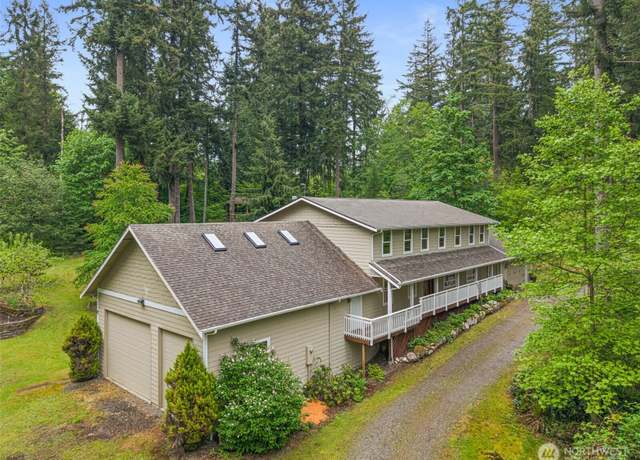 Property at 17322 SE 218th St, Kent, WA 98042, 4 beds, 3.5 baths