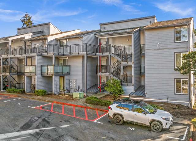 Property at 2601 NE 4th St #611, Renton, WA 98056, 1 bed, 1 bath
