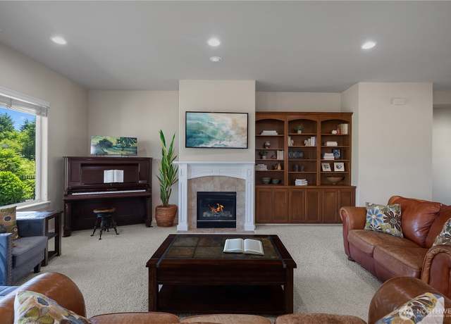 Property at 4972 Spokane St NE, Lacey, WA 98516, 2 beds, 2 baths