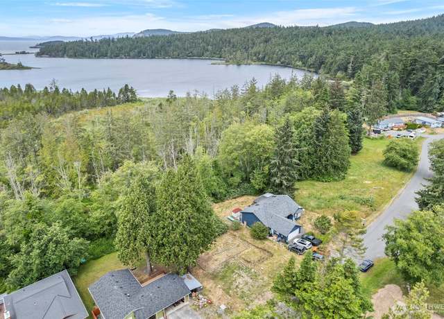 Property at 5002 Deception Cir, Oak Harbor, WA 98277