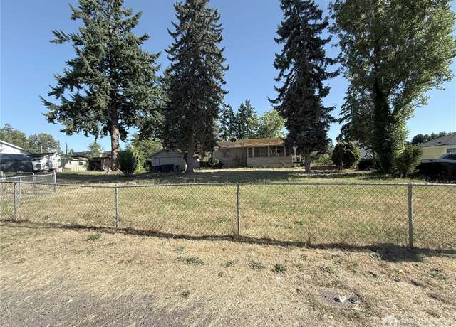 Property at 3401 NE 12th St, Renton, WA 98056