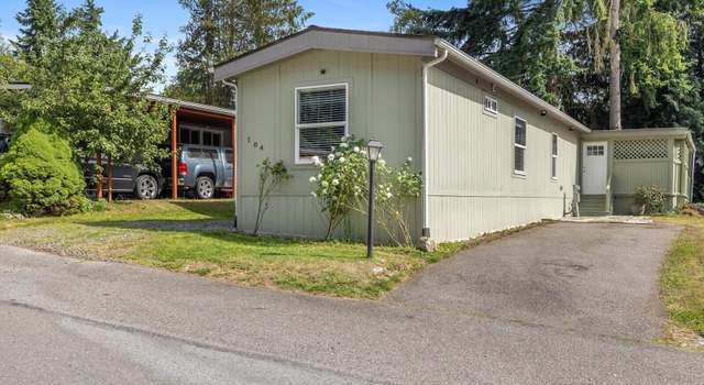 Photo of 7701 Hardeson Rd #104, Everett, WA 98203