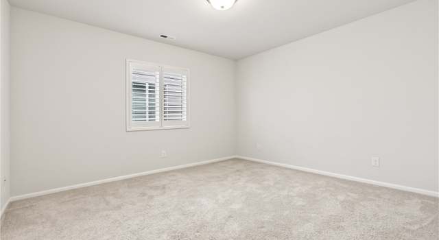 Photo of 10581 189th St E, Puyallup, WA 98374