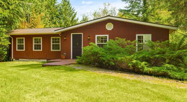 Photo of 10000 SW Cove Rd, Vashon, WA 98070