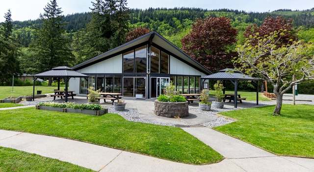 Photo of 333 W Alder Dr, Sedro Woolley, WA 98284