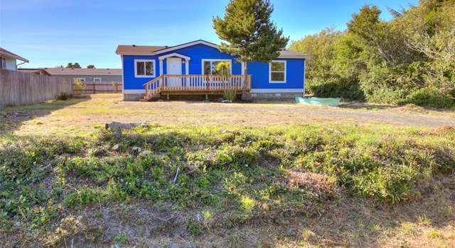 Photo of 384 N Razor Clam Dr SW, Ocean Shores, WA 98569