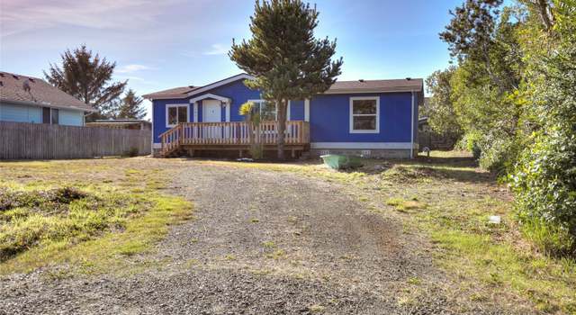 Photo of 384 N Razor Clam Dr SW, Ocean Shores, WA 98569
