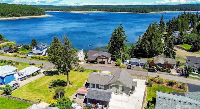 Photo of 2207 ISLAND Dr NW, Olympia, WA 98502