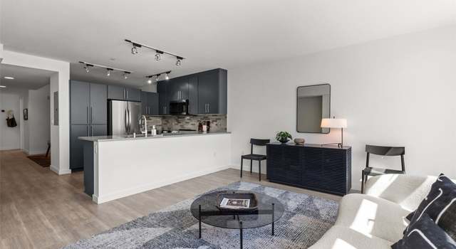 Photo of 17 W Mercer St #216, Seattle, WA 98119