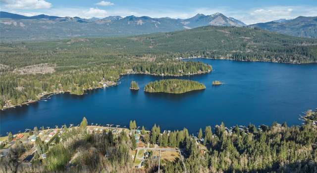 Photo of 33016 S Shore Dr, Lake Cavanaugh, WA 98274