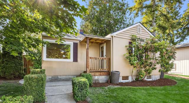 Photo of 1010 E Marine View Dr, Everett, WA 98201