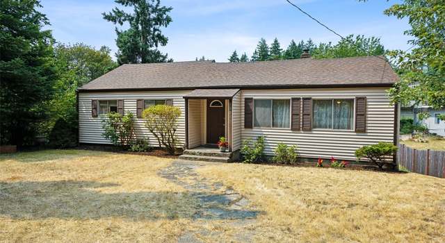 Photo of 1911 Jacobsen Blvd NE, Bremerton, WA 98310