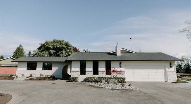 Photo of 16558 Country Club Dr, Burlington, WA 98233